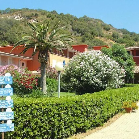 Ortano Mare Village In Apartment Rio Marina